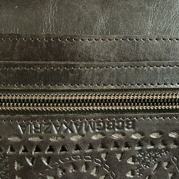 BCBGMaxAzria brown unique leather clutch - Picture 3 of 7